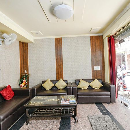 Fabhotel Ishtara Auberge - Nr Yashobhoomi Convention Centre ニューデリー エクステリア 写真