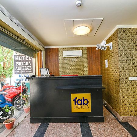 Fabhotel Ishtara Auberge - Nr Yashobhoomi Convention Centre ニューデリー エクステリア 写真