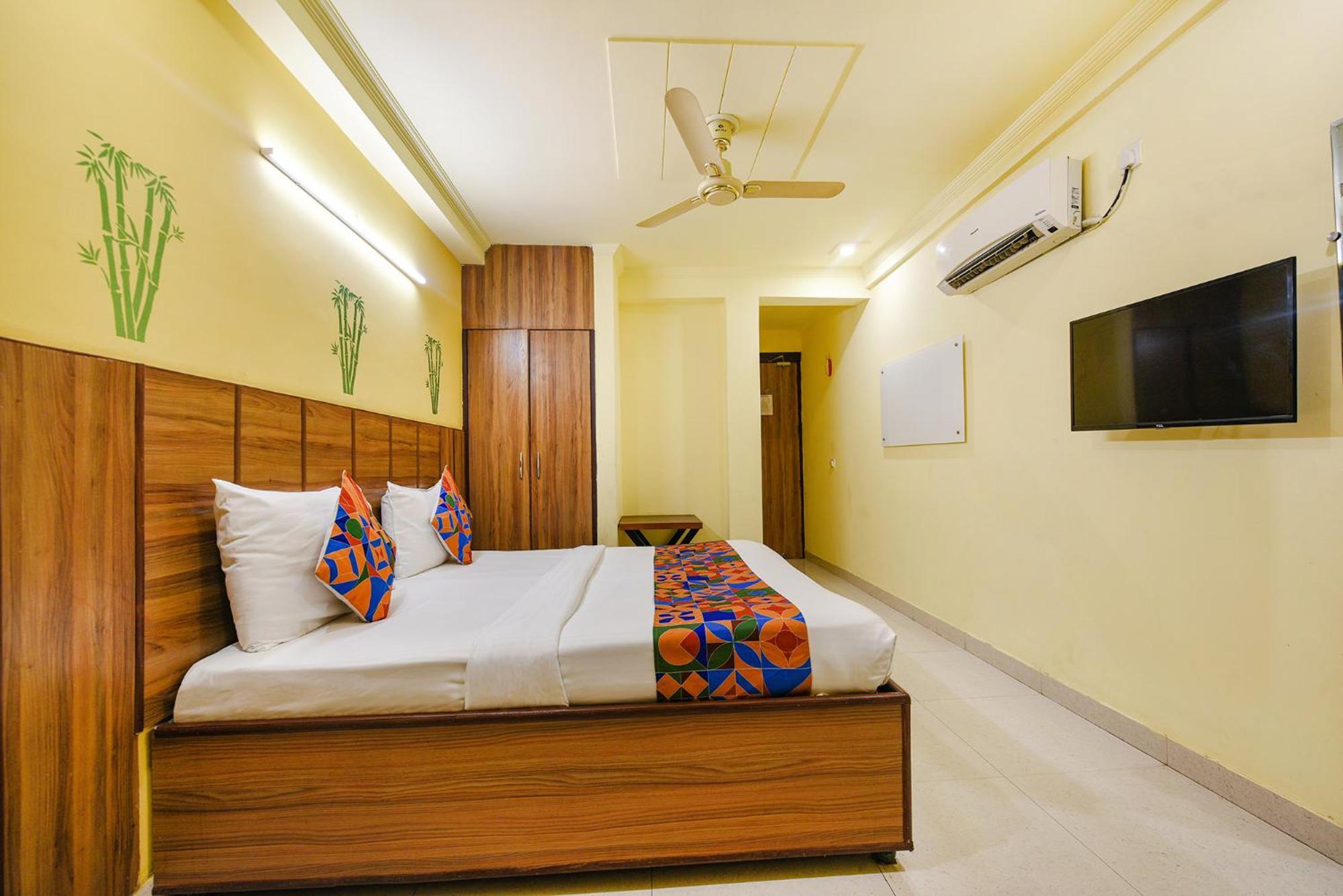 Fabhotel Ishtara Auberge - Nr Yashobhoomi Convention Centre ニューデリー エクステリア 写真