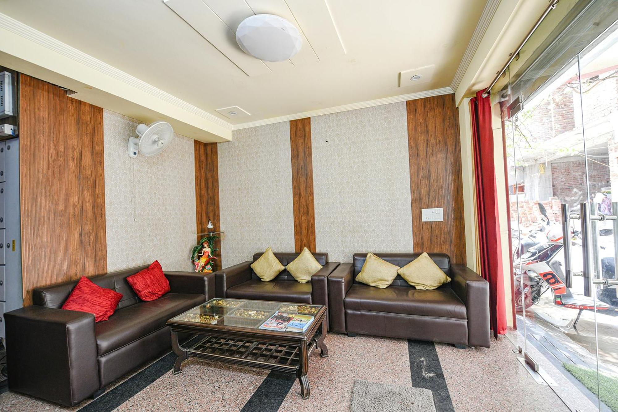 Fabhotel Ishtara Auberge - Nr Yashobhoomi Convention Centre ニューデリー エクステリア 写真